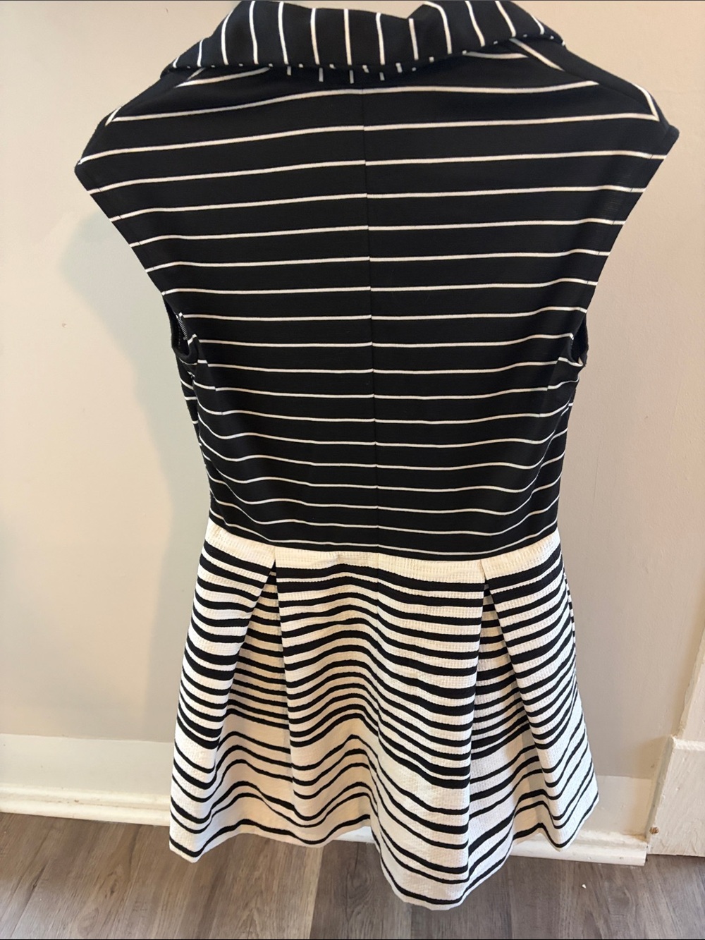 Taylor Black & White Striped Collared Cap Sleeve Fit-and-Flare Mini Dress - Picture 4 of 4